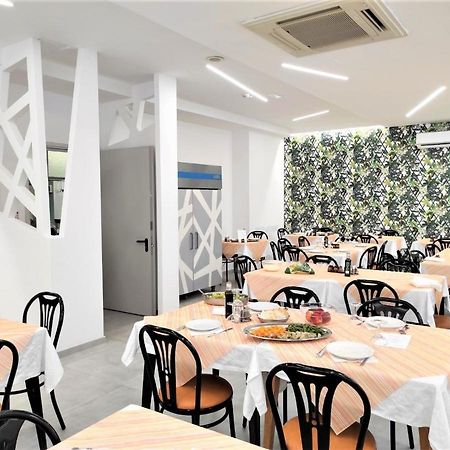 Hotel Madrid ริมินี ภายนอก รูปภาพ