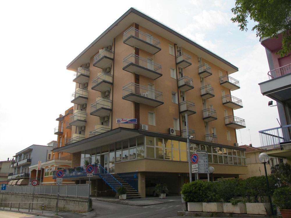 Hotel Madrid ริมินี ภายนอก รูปภาพ
