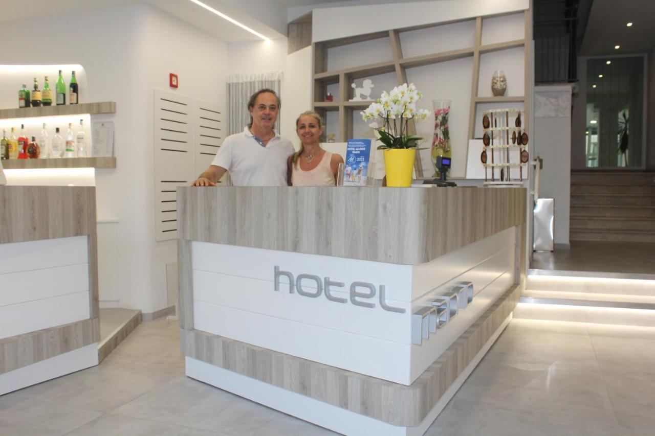 Hotel Madrid ริมินี ภายนอก รูปภาพ