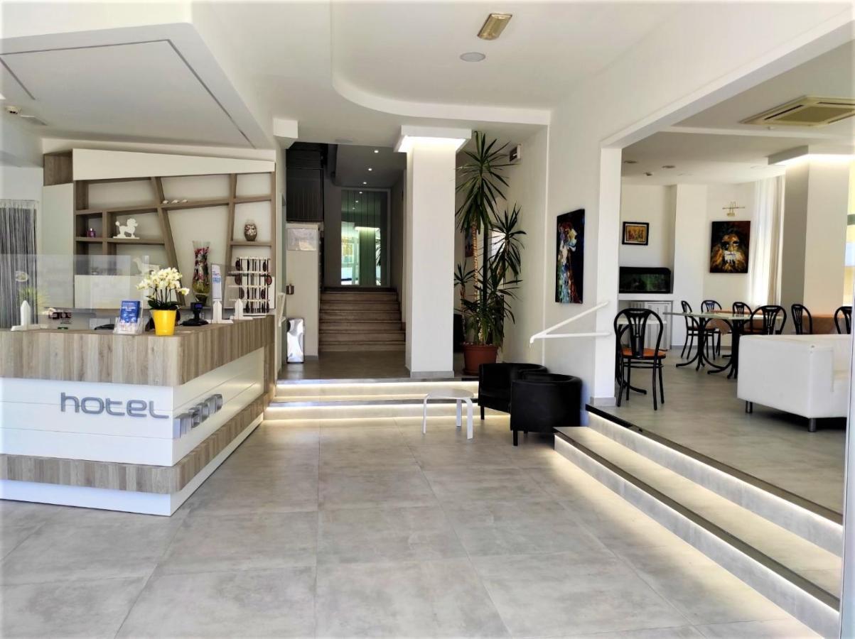Hotel Madrid ริมินี ภายนอก รูปภาพ