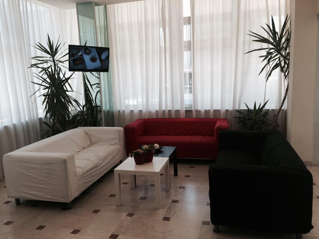 Hotel Madrid ริมินี ภายนอก รูปภาพ