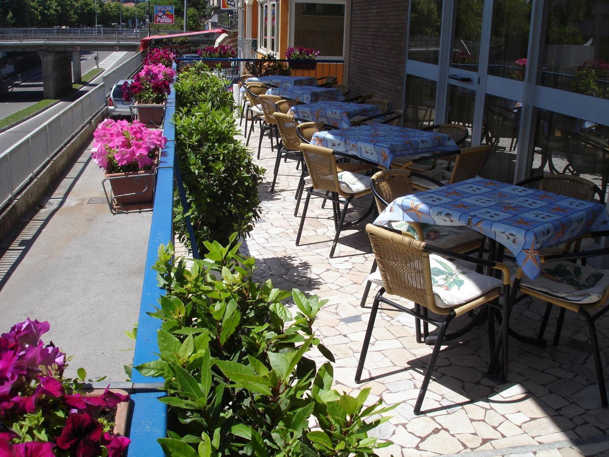 Hotel Madrid ริมินี ภายนอก รูปภาพ